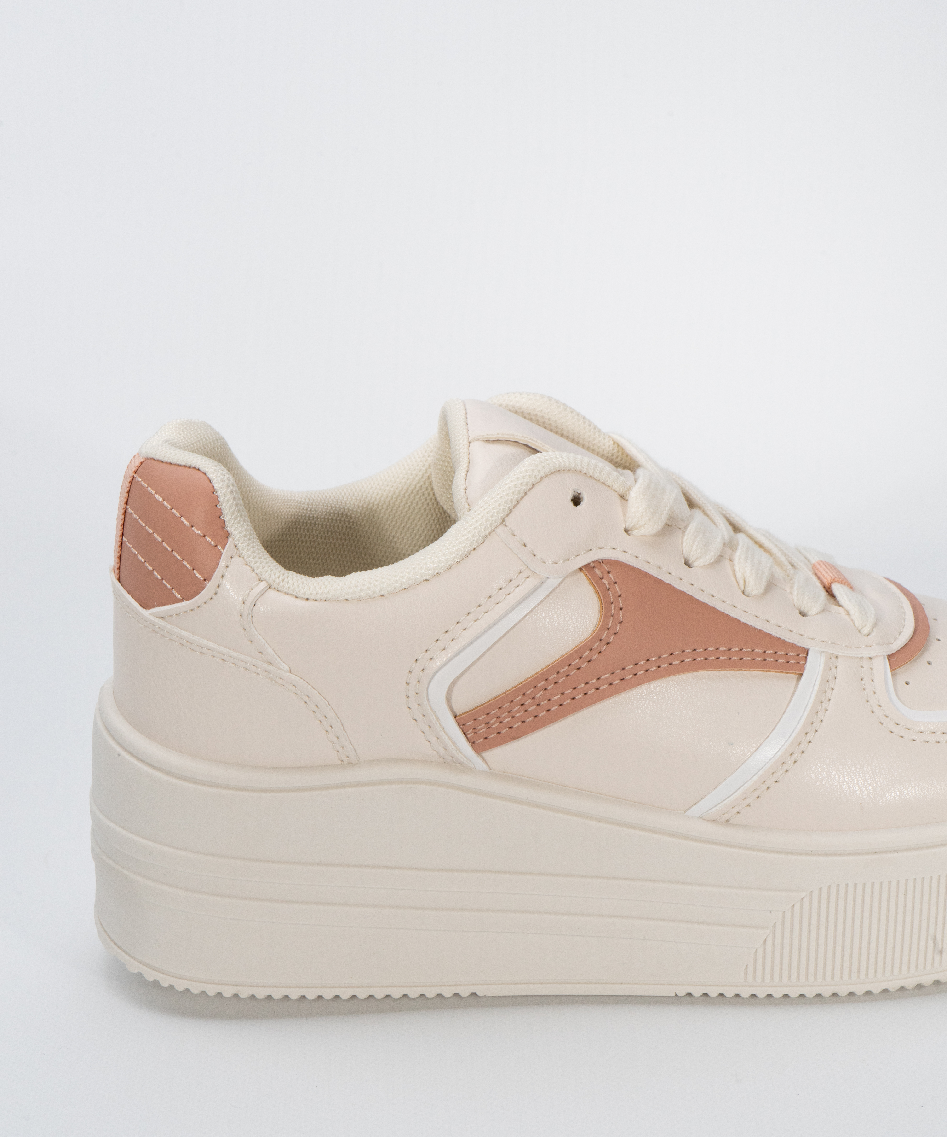 Sabrinas casuais com plataforma image number null